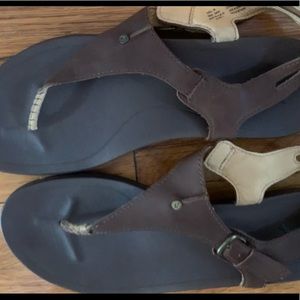 Olukai Barely worn sandals, size 10